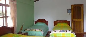 Suymar Ecolodge Galapagos Puerto Ayora  Orman Evi
