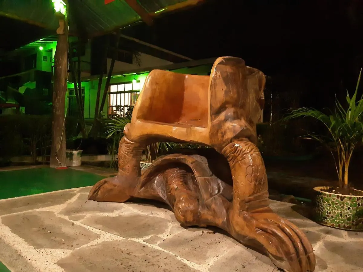 Suymar Ecolodge Galapagos Puerto Ayora  Orman Evi